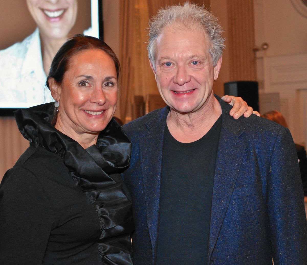 jeff perry laurie metcalf