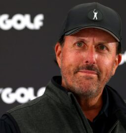 Phil Mickelson: What Is The Net Worth Of This American Professional Golfer?