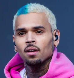 Chris Brown: Interesting Facts About Him