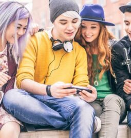 10 Hottest Social App Trends for Teens